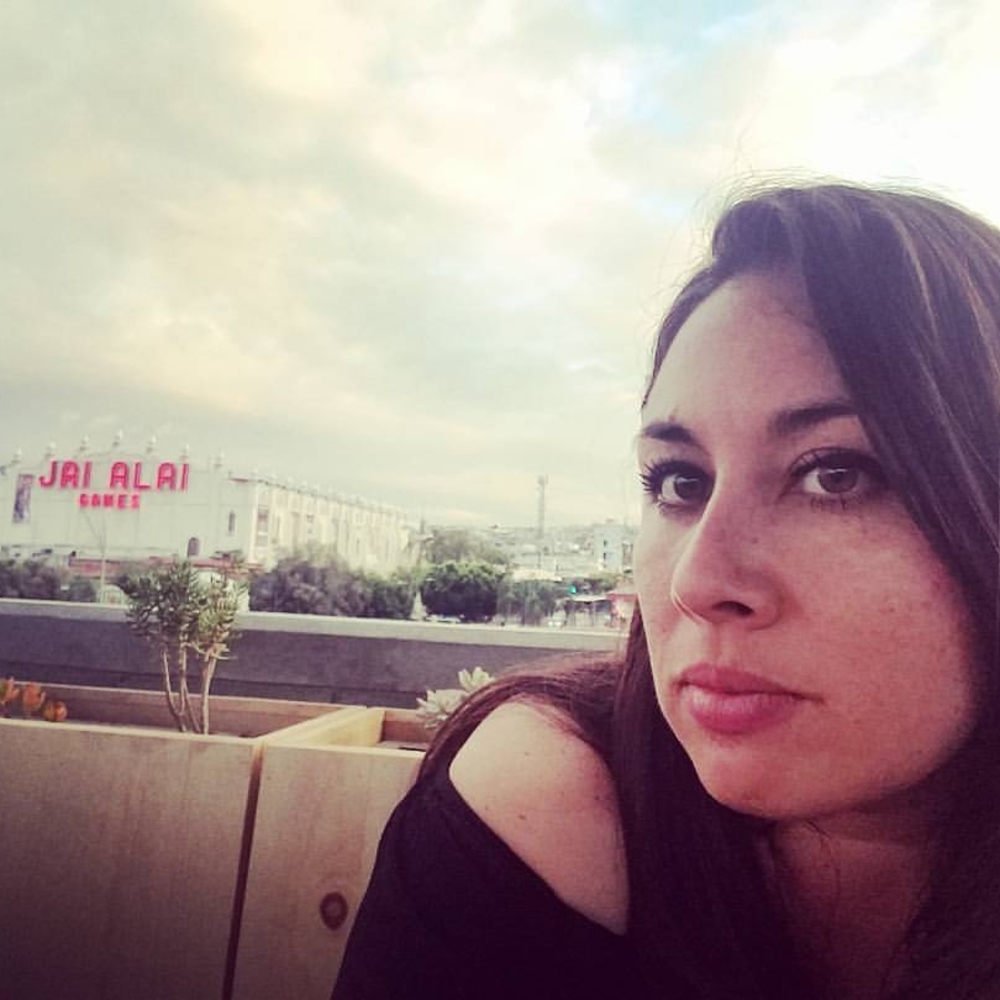 Meet your Posher, Thalía